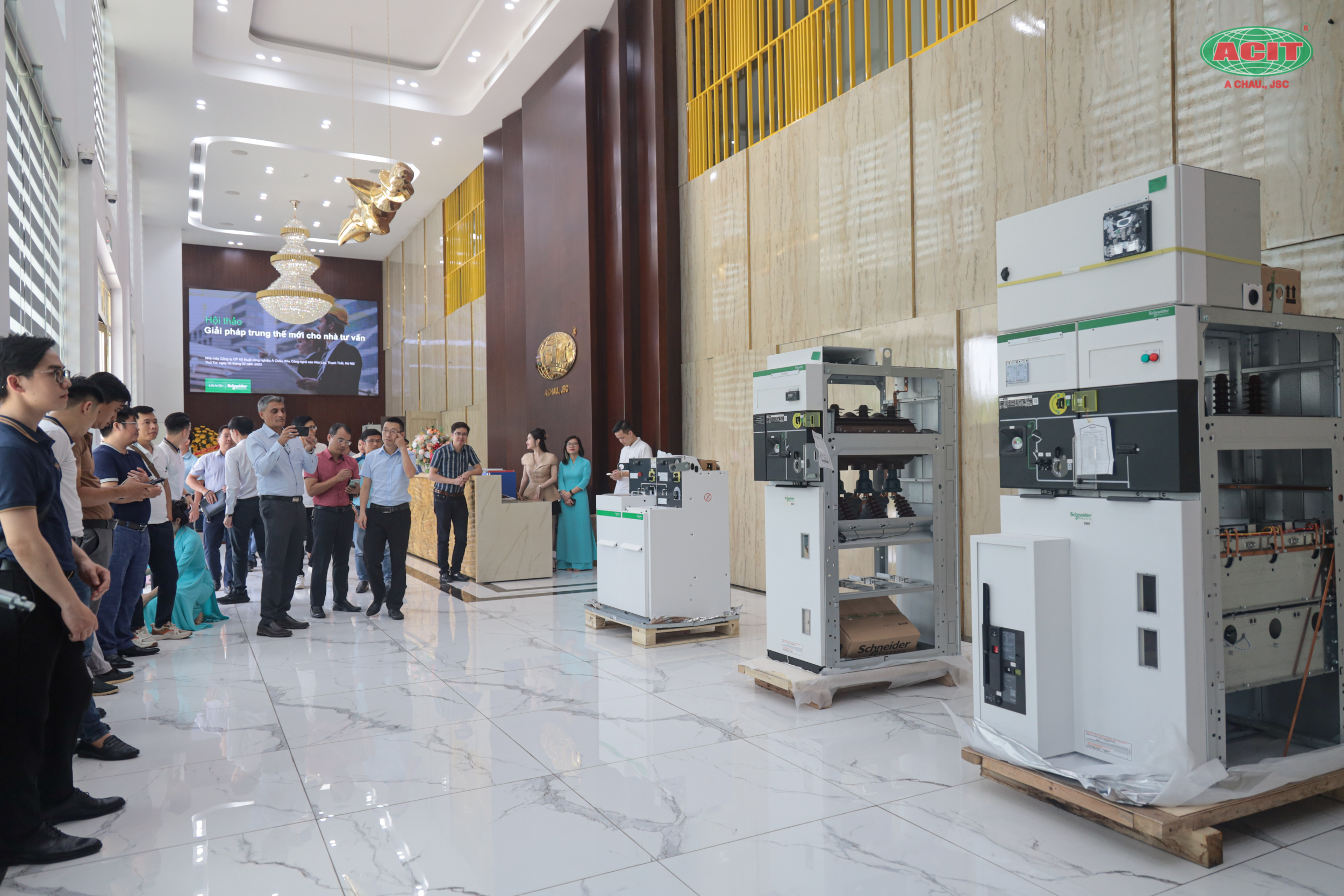 Acit và schneider tổ chức giới thiệu giải pháp trung thế mới dành cho ...