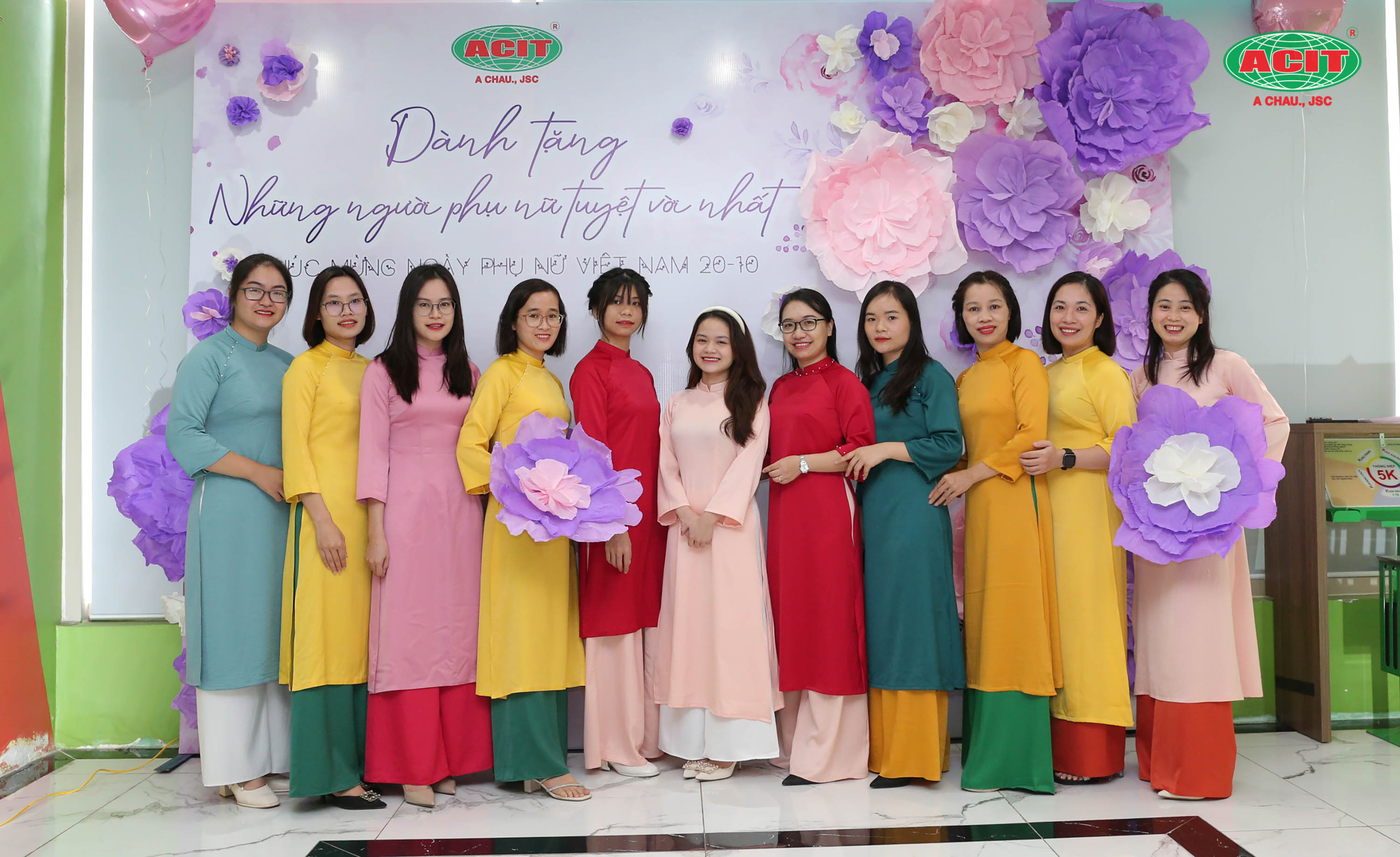 Acit tưng bừng chúc mừng ngày phụ nữ việt nam 20/10