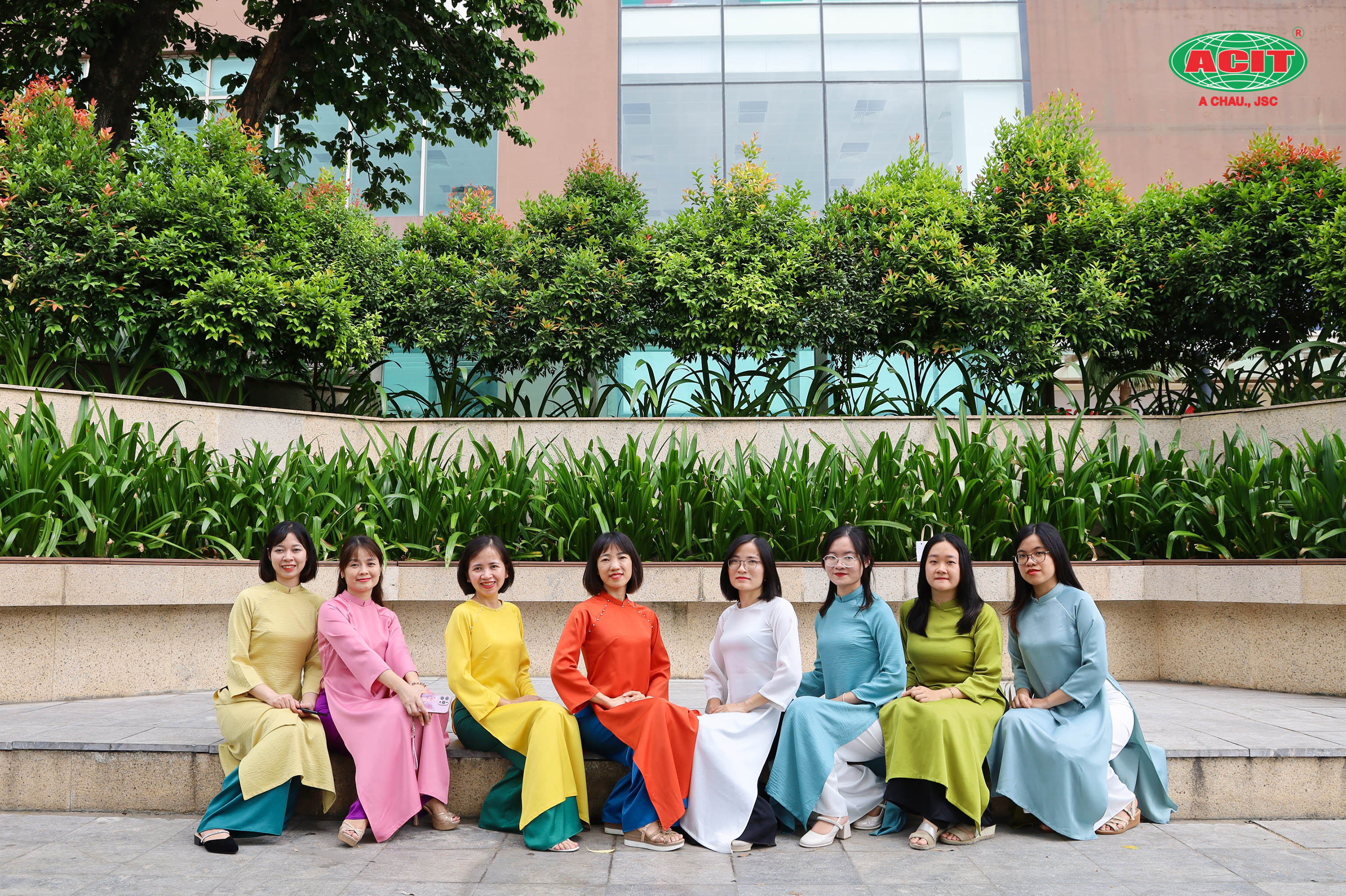 Acit tưng bừng chúc mừng ngày phụ nữ việt nam 20/10